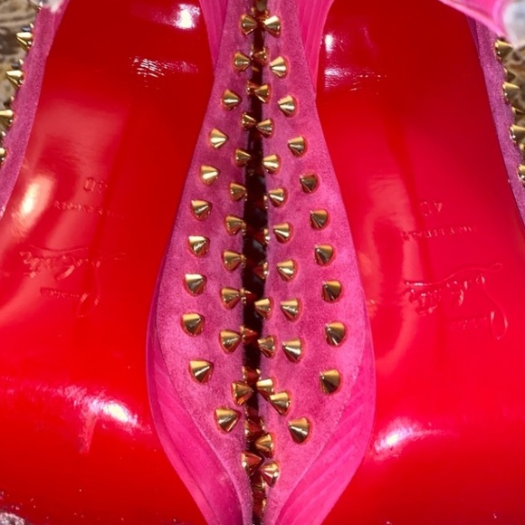 Christian Louboutin Guerilla Spike Bootie - Size 39.5 - Picture 7 of 9